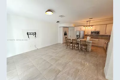 11384 NW 84th Ter, Doral, FL 33178 - Photo 7