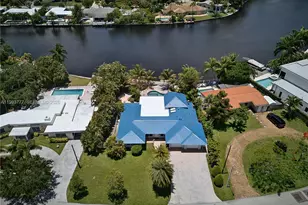 2801 Coral Shores Dr, Fort Lauderdale, FL 33306 - Photo 3