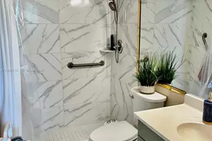 411 S Hollybrook Dr, Pembroke Pines, FL 33025 - Photo 9