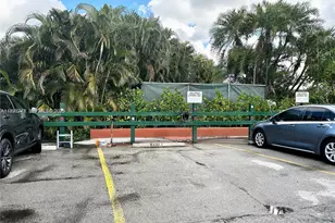 411 S Hollybrook Dr, Pembroke Pines, FL 33025 - Photo 47