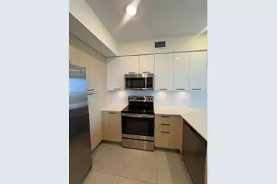 16395 Biscayne Blvd #2010, North Miami Beach, FL 33160 - Photo 3