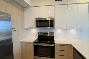 16395 Biscayne Blvd, North Miami Beach, FL 33160 - Photo 3