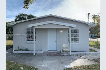 10 NW 28th Way, Fort Lauderdale, FL 33311 - Photo 1