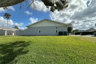 10359 SW 209th Ln, Cutler Bay, FL 33189 - Photo 23