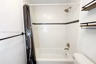 10359 SW 209th Ln, Cutler Bay, FL 33189 - Photo 13