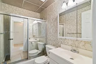 300 Ocean Dr, Key Largo, FL 33037 - Photo 17