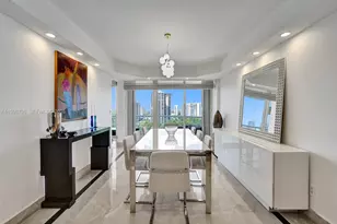 7000 Island Blvd, Aventura, FL 33160 - Photo 9