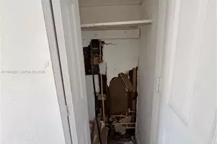 1620 NW 64th St, Miami, FL 33147 - Photo 5