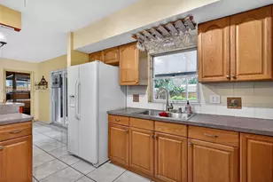 2006 N 38th Ave, Hollywood, FL 33021 - Photo 9