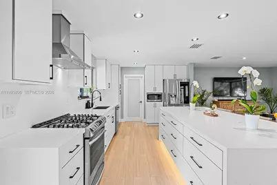 9420 SW 192nd Dr, Cutler Bay, FL 33157 - Photo 13