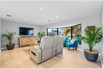 9420 SW 192nd Dr, Cutler Bay, FL 33157 - Photo 7