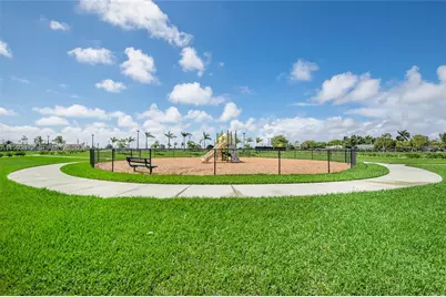 834 SW 11th Ter #834, Florida City, FL 33034 - Photo 19