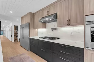 2025 Arch Creek Dr, North Miami, FL 33181 - Photo 5