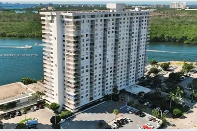 500 Bayview Dr #325, Sunny Isles Beach, FL 33160 - Photo 41