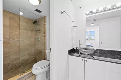 500 Bayview Dr #325, Sunny Isles Beach, FL 33160 - Photo 25