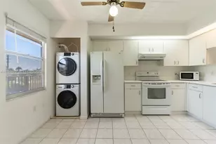 13455 SW 16th Ct, Pembroke Pines, FL 33027 - Photo 5