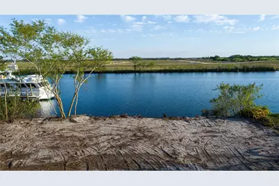 1035 W Anchor Lane, Moore Haven, FL 33471 - Photo 5