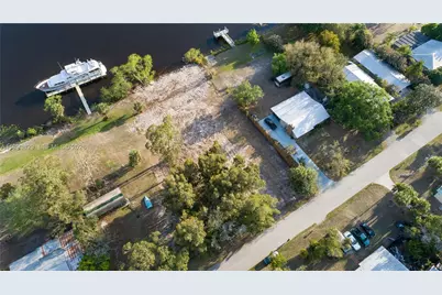 1035 W Anchor Lane, Moore Haven, FL 33471 - Photo 13