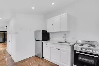 6295 SW 29th St #1, Miami, FL 33155 - Photo 9