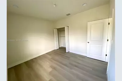 5860 Lincoln #5860, Hollywood, FL 33021 - Photo 15