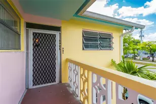 285 NE 191st St, Miami, FL 33179 - Photo 27
