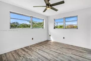 285 NE 191st St, Miami, FL 33179 - Photo 15