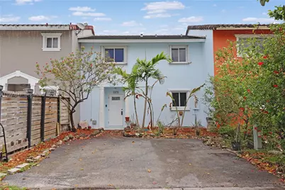 1079 SE 12th Ter, Homestead, FL 33035 - Photo 1