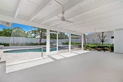 11011 SW 110th Rd, Miami, FL 33176 - Photo 3