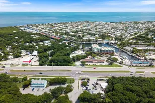 300 Ocean Dr, Key Largo, FL 33037 - Photo 31