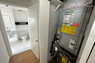 690 SW 1st Ct, Miami, FL 33130 - Photo 21