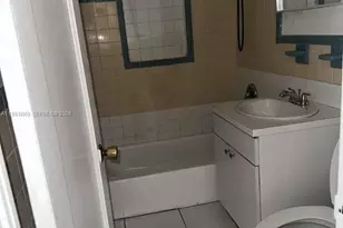 576 NW 147th St, Miami, FL 33168 - Photo 15