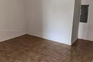 576 NW 147th St, Miami, FL 33168 - Photo 3