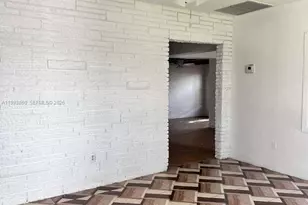 576 NW 147th St, Miami, FL 33168 - Photo 13