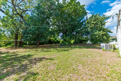 1238 NE 112th St #N/A, Miami, FL 33161 - Photo 25