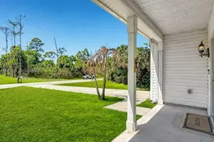 3036 Harvard Cir, Labelle, FL 33935 - Photo 3