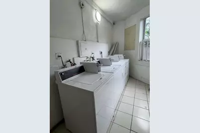 2425 SW 6th St #14, Miami, FL 33135 - Photo 17