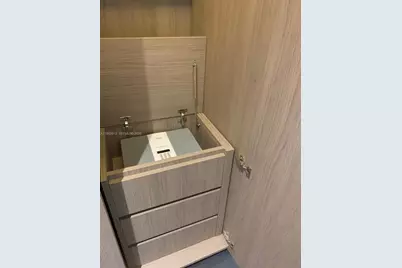 801 S Miami Ave #412, Miami, FL 33131 - Photo 21