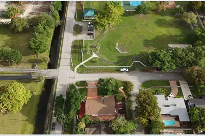 10550 SW 51st St, Cooper City, FL 33328 - Photo 5