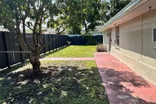 715 SW 6th St, Dania Beach, FL 33004 - Photo 21