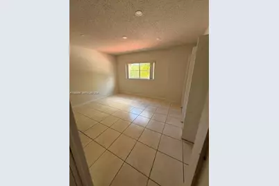 12617 NW 11 Lane #12617, Miami, FL 33182 - Photo 11