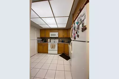 851 NE 14th Ave #420, Hallandale Beach, FL 33009 - Photo 7