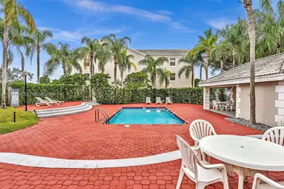 2881 N Oakland Forest Dr #212, Oakland Park, FL 33309 - Photo 33