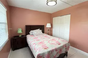 12500 SW 5th Ct, Pembroke Pines, FL 33027 - Photo 9