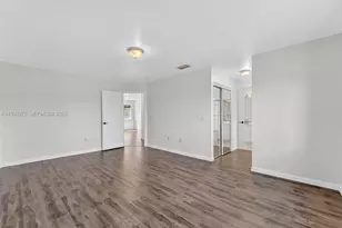 1805 NW 78th Way, Pembroke Pines, FL 33024 - Photo 15