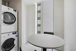 121 NE 5th St, Miami, FL 33132 - Photo 21