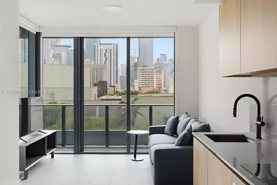 121 NE 5 St #601A, Miami, FL 33132 - Photo 3