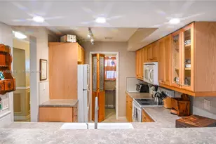 5201 SW 31st Ave, Dania Beach, FL 33312 - Photo 5