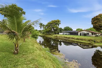 8515 NW 26th Dr, Coral Springs, FL 33065 - Photo 21