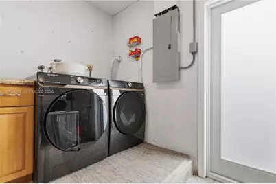 8515 NW 26th Dr, Coral Springs, FL 33065 - Photo 17