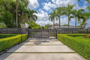 18360 SW 224th St, Miami, FL 33170 - Photo 3